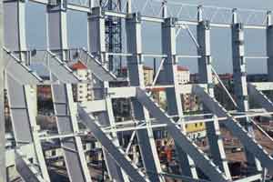 Grand-stand structure in the Globe during erection